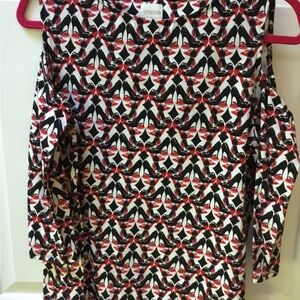 Chico's Black and Red Stiletto Print Top Sz 2 (12/14)